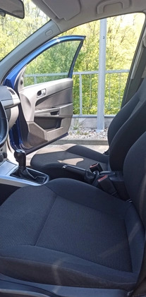 Opel Astra cena 14800 przebieg: 123000, rok produkcji 2009 z Gdynia małe 781